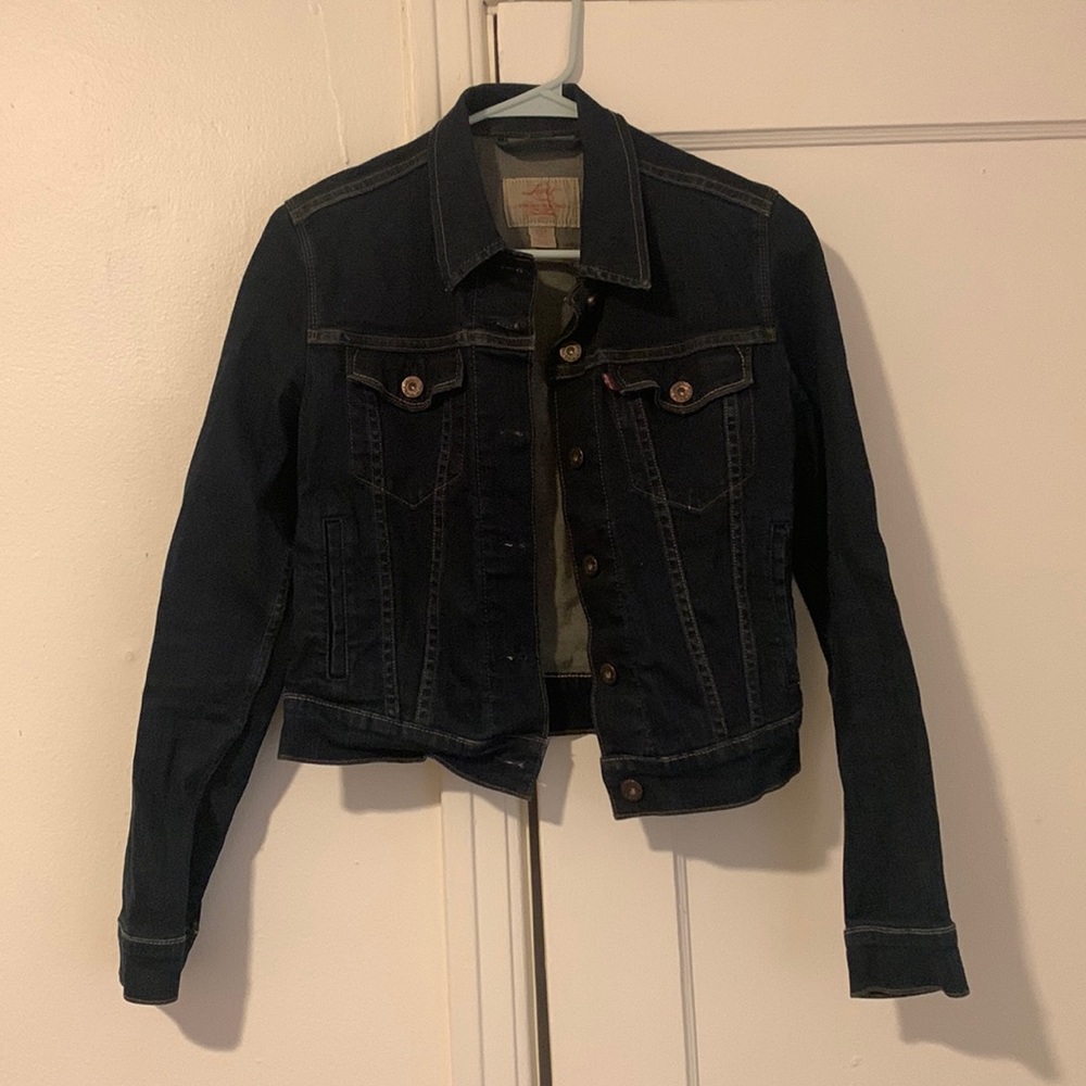 Levi’s dark wash women’s denim jacket